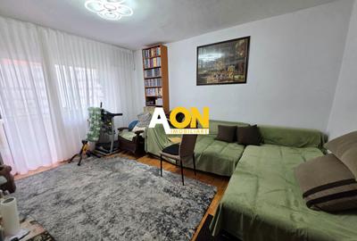 Apartament cu 4 camere decomandat în Cetate