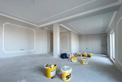 Apartament cu 3 camere decomandat în Torontalului