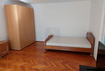 Garsoniera decomandata cu balcon de inchiriat in zona Piata Alba Iulia - 3
