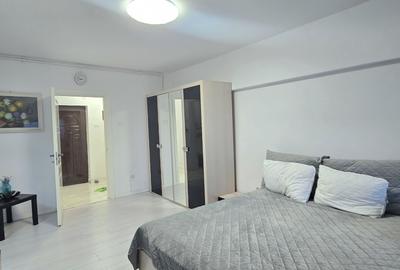 Garsonieră decomandată, mobilată în Gara