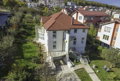 Repozitionare pret - Vila cu teren generos de 2151 mp strada Campului - 1