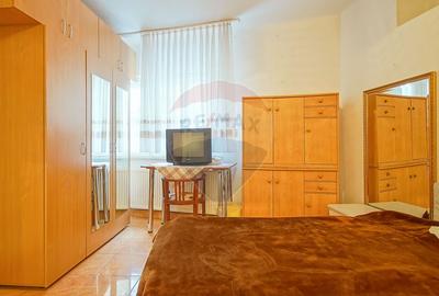 Proprietate cu 2 apartamente și garaj, Schei - 16