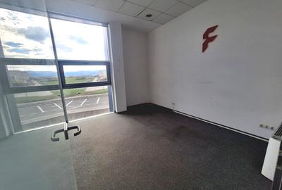 De inchiriat spatiu comercial zona Shopping City - 6