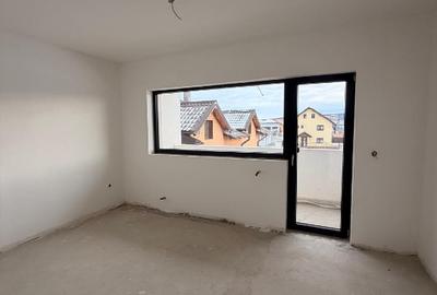 PROPIETAR Vând ap 2 camere în Selimbar SIBIU  0735346015 WhatsApp - 9