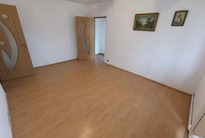 Apartament cu 2 camere semidecomandat în Păcurari