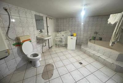 Casa individuala cu 6 camere si 3 bai si 1413 mp teren in Blaj - 11