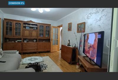 Apartament cu 4 camere decomandat, mobilat în Central