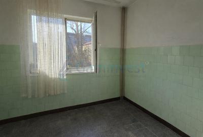 Apartament cu 4 camere de vanzare, Nufarul, Oradea - 9