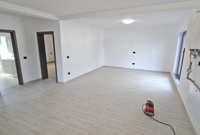 Casă nouă - 3 camere 93 mp / teren 410 mp / apa,canalizare,gaz,curent - 7