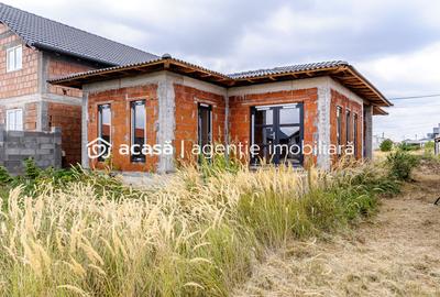 Casă nefinisata la sol in Fântânele, cartier nou Comsion 0 - 1