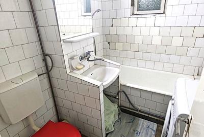 3 Camere, Central, Ideal pentru Familie, An '81 - 28