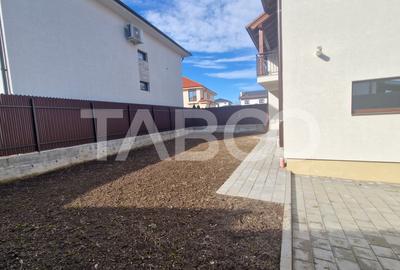 Casa moderna cu 4 camere 2 bai si curte in Selimbar zona rezidentiala - 15