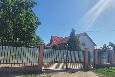 Casă individuală cu 5 camere în Tudor Vladimirescu