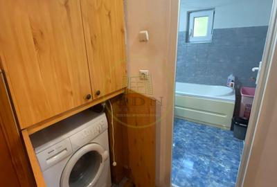 Apartament 3 camere decomandat, etaj 3 din 4, mobilat, utilat, str Coposu - 10