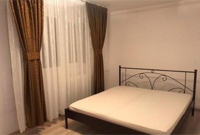 Apartament cu 3 camere semidecomandat, mobilat în Berceni