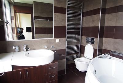 Apartament spatios in complex cu paza si piscina comuna - 4