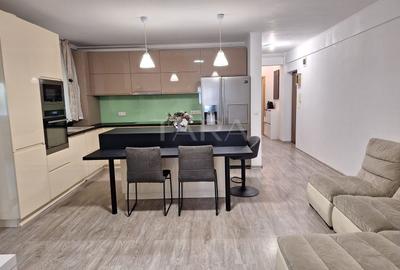 Apartament cu 4 Camere, Europa,  Parcare Subterană. - 1
