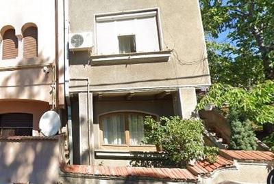 Parter vila ap.3 camere, Bd. Decebal-Dristorului - 1