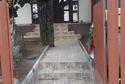 Vila 4 camere, P+1E+2R, zona Banu Manta - 1