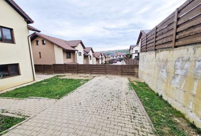 Casa tip duplex finisata, teren 380 mp, Dezmir zona str Criseni - 46