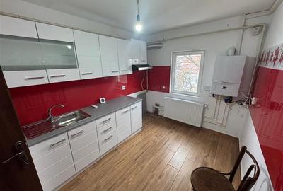 Ap 2 cam, 60 mp utili, et 2/3, hol patrat logie si balcon,renovat ! - 2