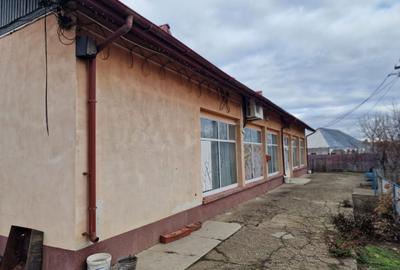 Se oferă spre vânzare / închiriere clădire cu spațiu comercial - 14