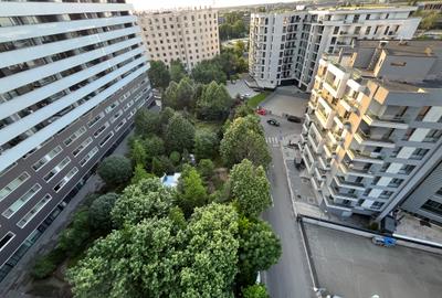 Apartament cu 3 camere semidecomandat în Aviației