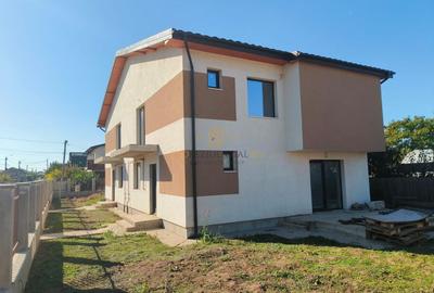 Duplex cu 4 camere în Berceni