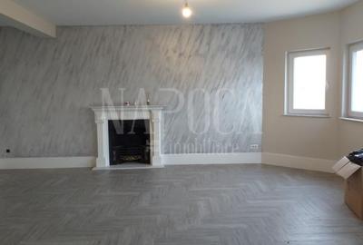 Casă cu 4 camere în Dezmir