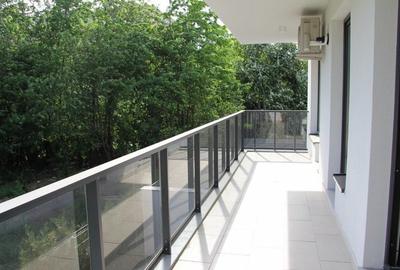 Apartament cu 2 camere semidecomandat, mobilat în Iancu Nicolae