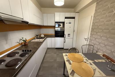 Casă înșiruită complet mobilată + curte+ 2 parcari în complex inchis! - 12