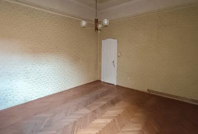 Locuință ultracentrală compusă din două apartamente cu intrări separate - 6