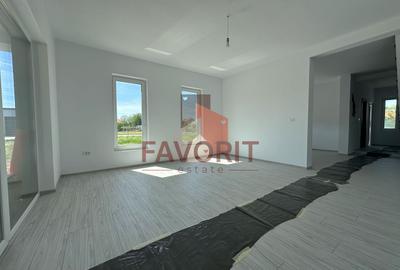 Duplex | Parter + Etaj | Toate utilitatile | Curte generoasa | Sacalaz - 4