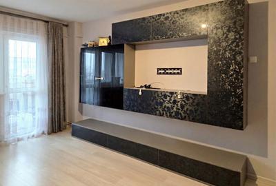 Apartament cu 4 camere decomandat în 9 Mai