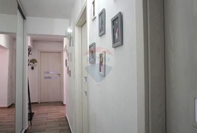 Apartament cu 3 decomandat de vânzare pe Calea Bucuresti 63 mp+balcon - 24