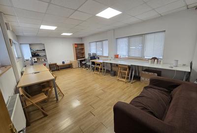 Casa la curte individuala Sector 4 (M Eroii Revolutiei) - 1