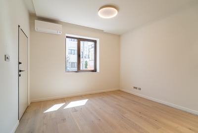 Vilă Contemporană Dorobanți: Fotovoltaice, Pompe de Căldură și Parcare - 15