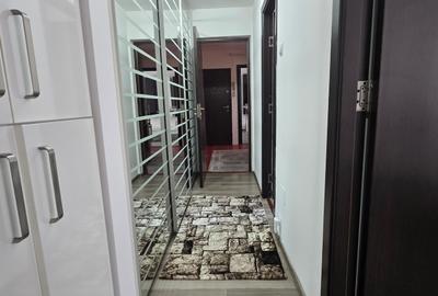 Micro  3 Târgoviște,  vânzare apartament 3camere, Etaj 1 - 7