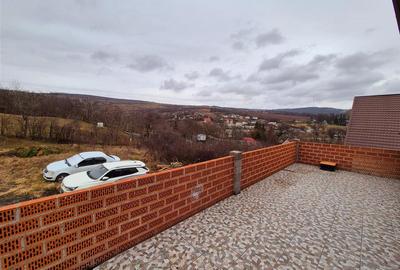 Casa de vanzare individuala cu garaj in Bucium - 18