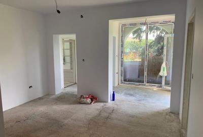 Vânzare Casă Unică în Frumoasa Zonă de Deal - 2