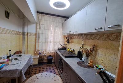 KM.4-5 APARTAMENT 3 CAMERE , MOBILAT, UTILAT, CENTRALA GAZ, LOC PARCARE , BOXA - 4