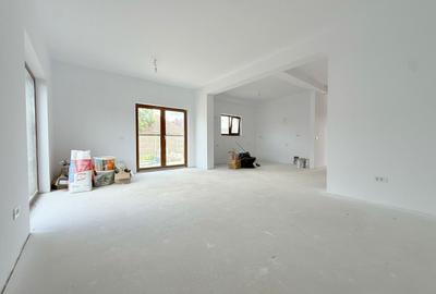 Duplex exclusivist de vânzare în Chișoda  vatra veche a satului - 1