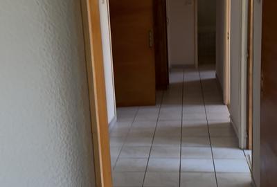 Vânzare apartament 3 camere decomandat - 1