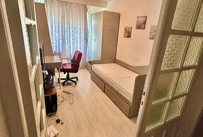 Apartament cu 3 camere - zona Gara