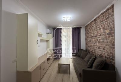 Apartament cu 2 camere semidecomandat, mobilat în Torontalului