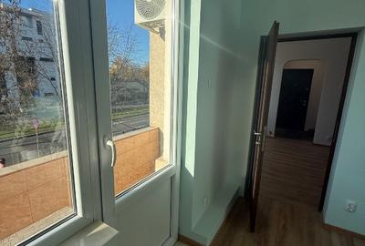 Apartament de inchiriat 3 camere Eroii Revolutiei - 11