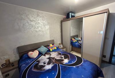 - Apartament 3 camere Calarasilor Viziru, La Cheie, etaj 2 - 3