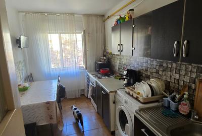 2 camere de vanzare Focsani, etajul 2, zona Liceul Economic - 4
