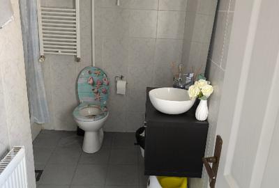 Casa locuibila imediat, centrala gaz, teren si curte proprie – zona buna - birou - 7