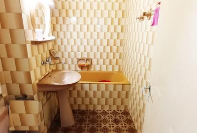 Apartament de 3 camere , 67.5 mp, Parter inalt/4,  str. Lunii- Zorilor - 8